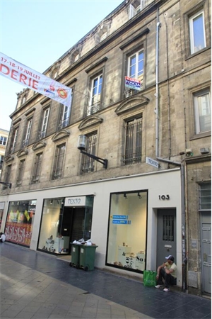 t3 à la location -   33000  BORDEAUX, surface 97 m2 location t3 - UBI450374144